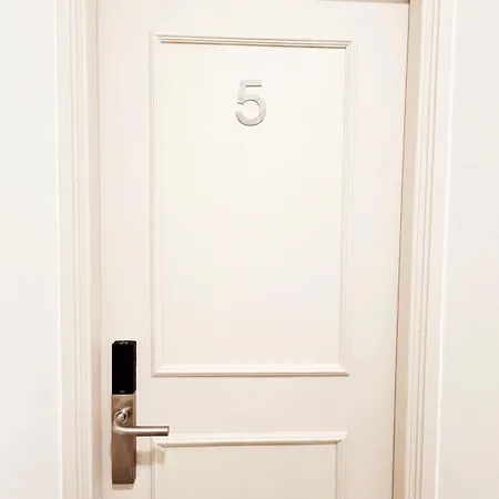 Rooms4you 1 In Historic Center Of Pensión *