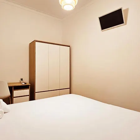 Rooms4you 1 In Historic Center Of Pensión