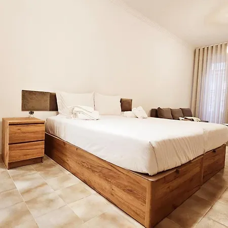 Апартаменты Rooms4you 1 In Historic Center Of