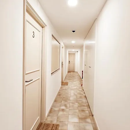 Rooms4you 1 In Historic Center Of Pensión *